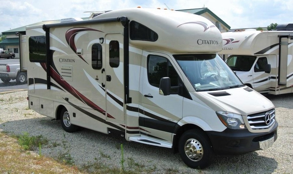 25ft Mercedes Thor Citation w/ 2 slide outs - California Motor Home Rentals