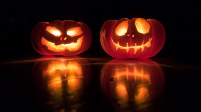 Amusement Parks and RV rentals in California this Halloween